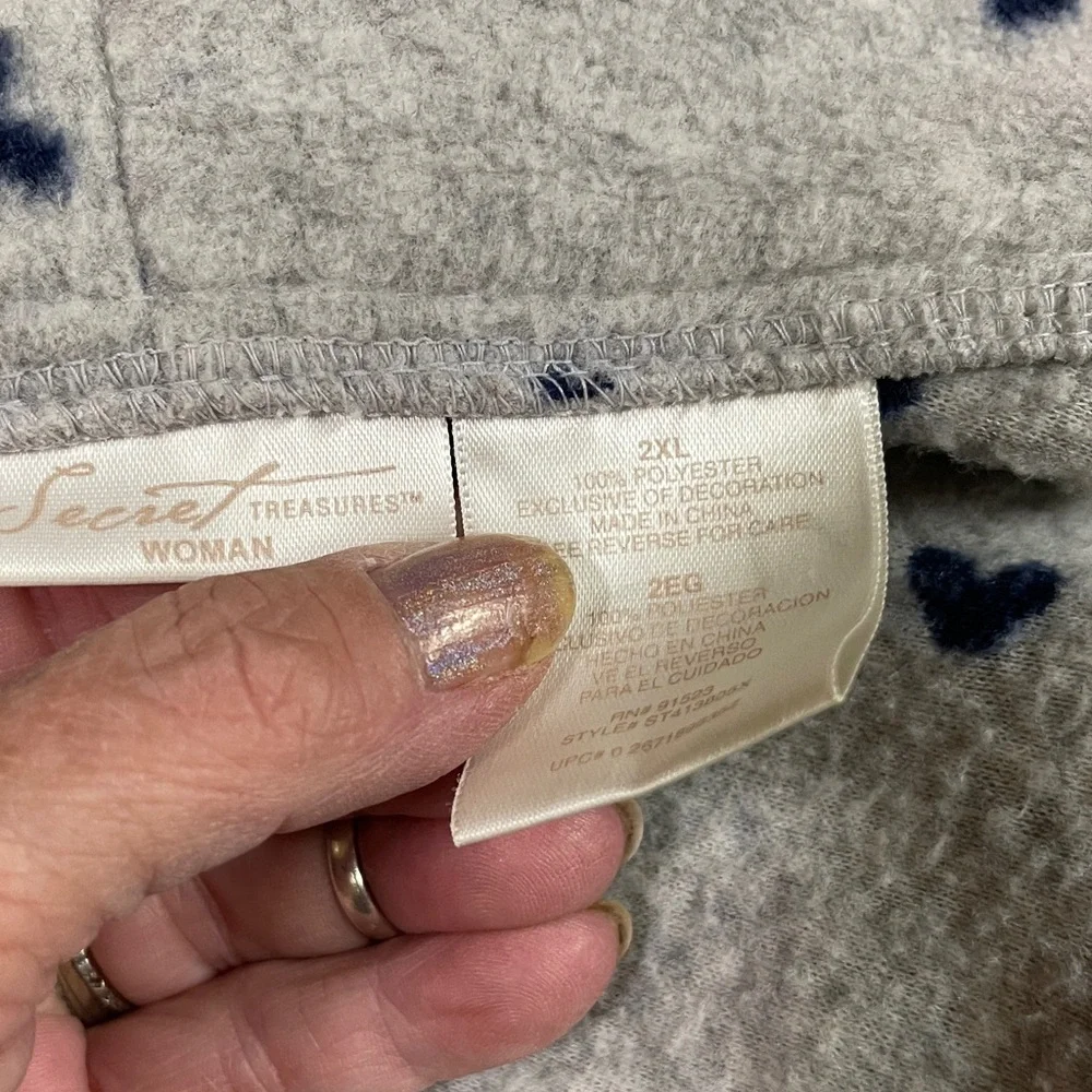 Secret Treasures Gray Heart Pattern Robe - Picture 5 of 5